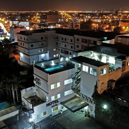 Bella Vista Hotel - Encarnación Buitenkant foto
